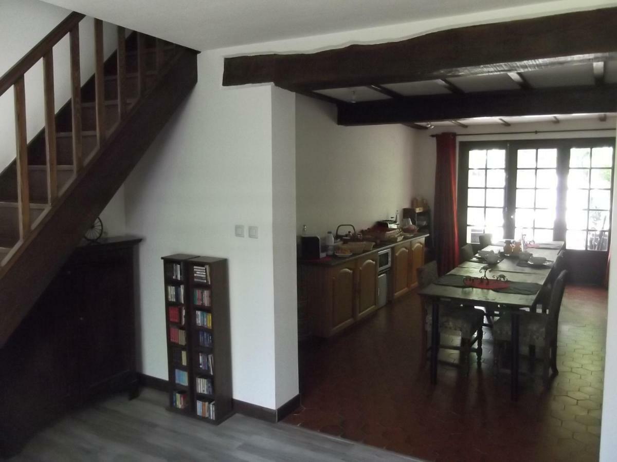 Bed and Breakfast 43 Rue des Quarts à Ménesplet Extérieur photo