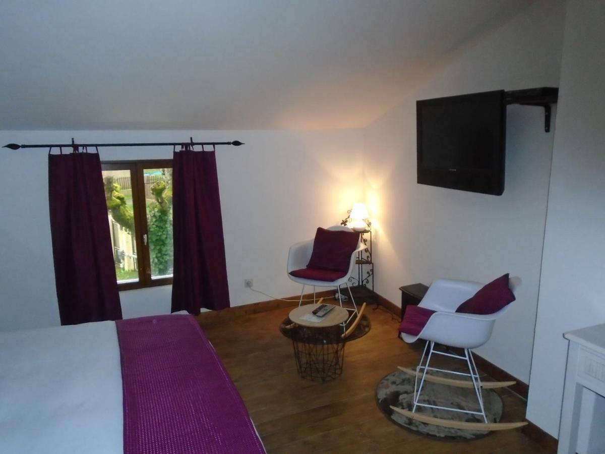 Bed and Breakfast 43 Rue des Quarts à Ménesplet Extérieur photo