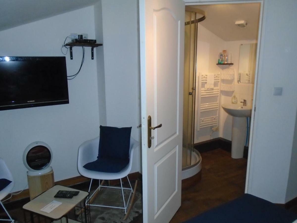 Bed and Breakfast 43 Rue des Quarts à Ménesplet Extérieur photo